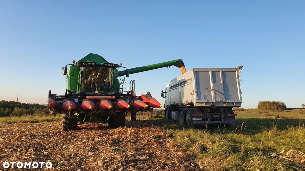 John Deere W540 - 1