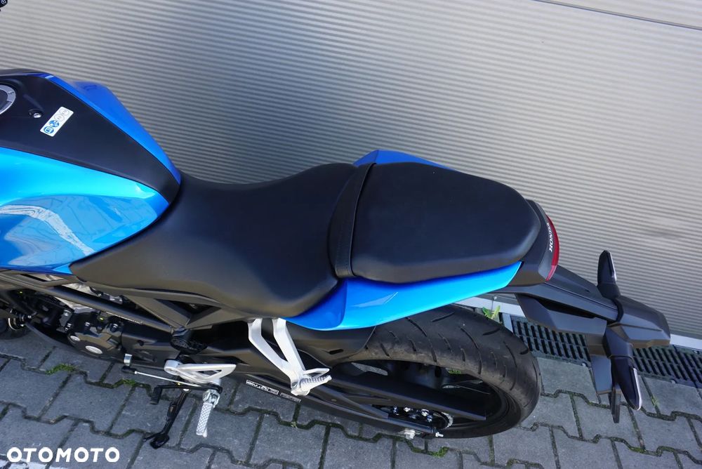 Honda CB - 4
