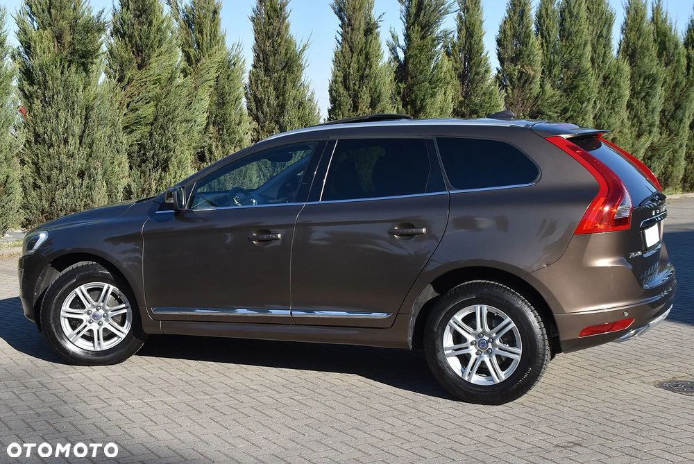 Volvo XC 60 D4 Geartronic Summum - 4