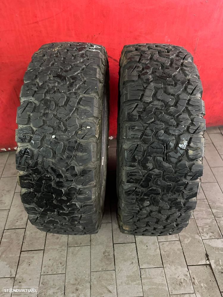 2 Pneus 225/65/17 Bfgoodrich Champion All Terain T/A KO2 com mais de 70% de piso - 1