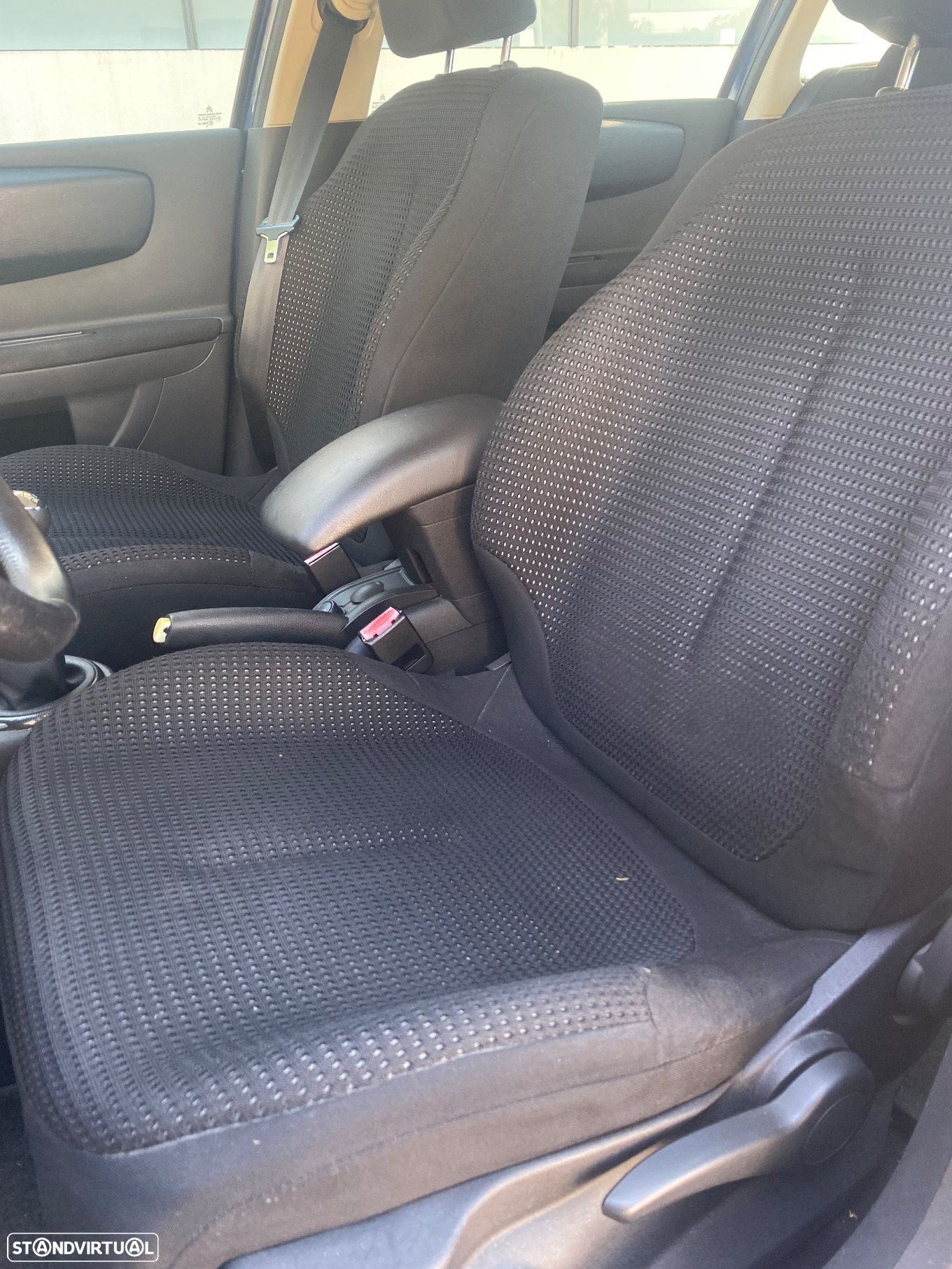 Citroën C4 1.4 16V VTR Pack - 8