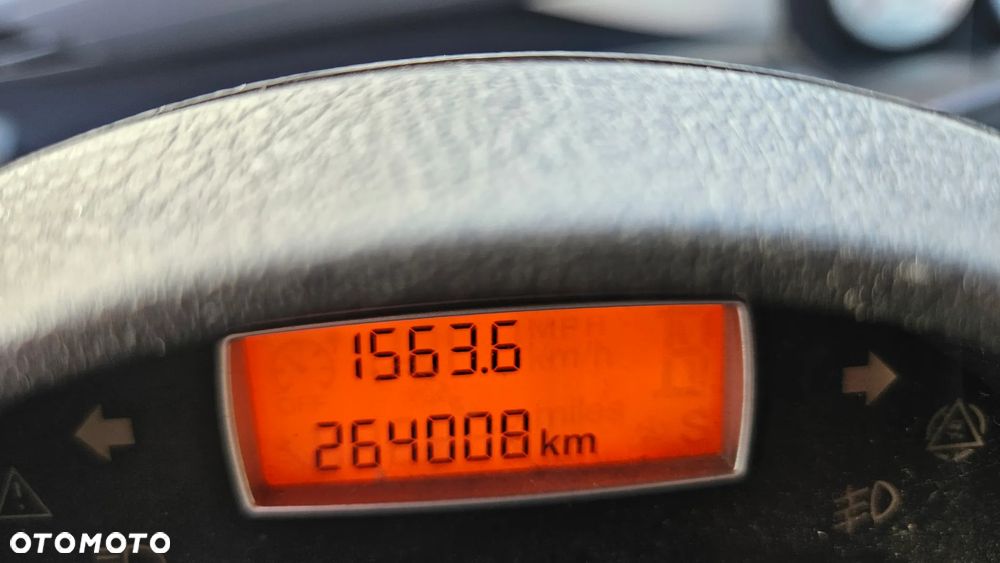 Citroën C8 - 16