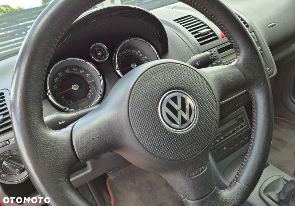 Volkswagen Polo - 12