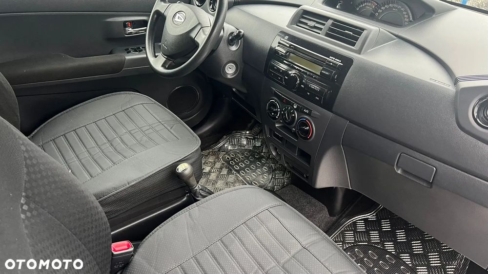 Daihatsu Materia 1.5 - 15