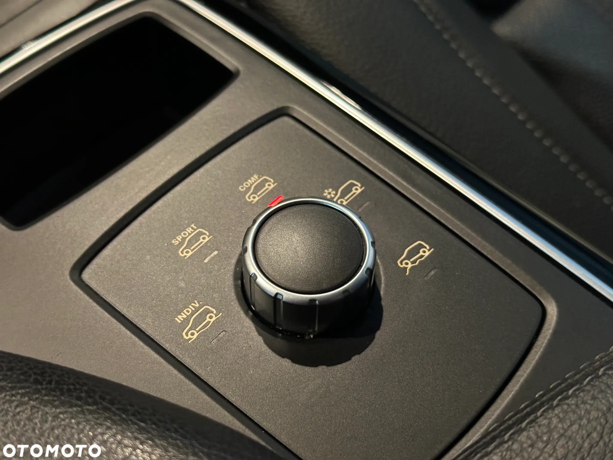 Mercedes-Benz GLE 250 d 4-Matic - 23