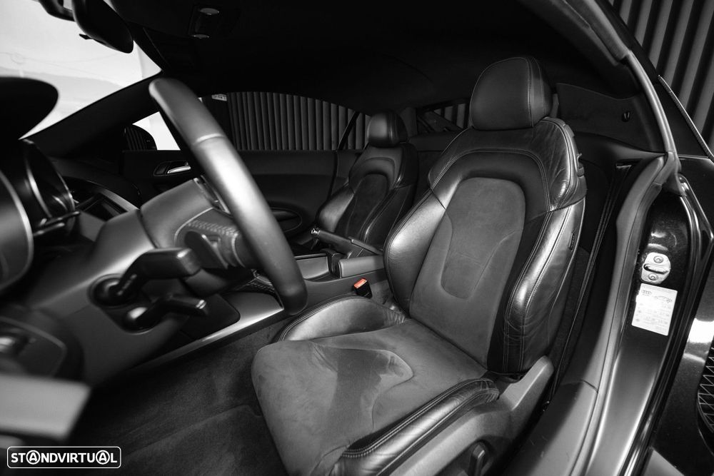 Audi R8 Coupé 4.2 FSI quattro R tronic - 30