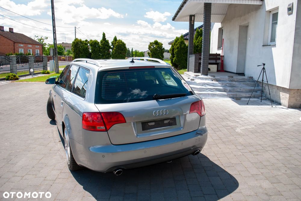 Audi A4 Avant 2.0 TDI DPF quattro - 7