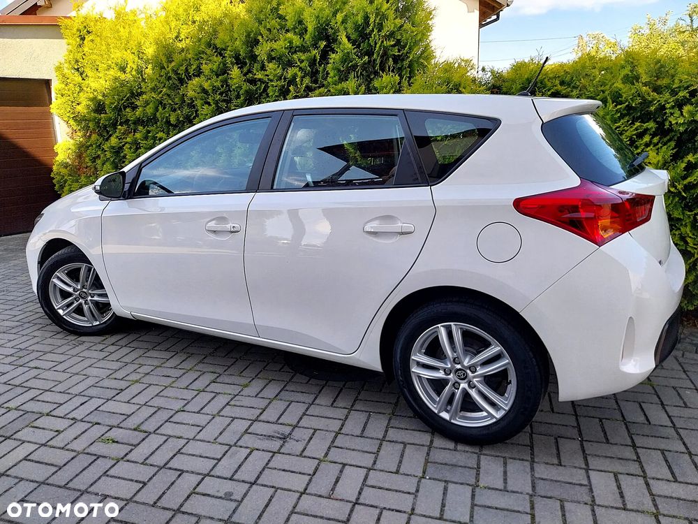 Toyota Auris 1.33 Dual-VVT-i Cool - 27