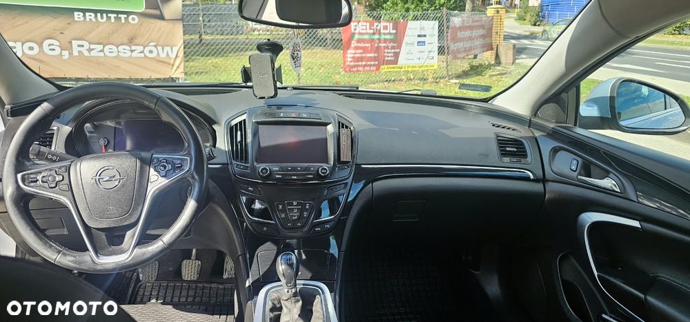 Opel Insignia - 18