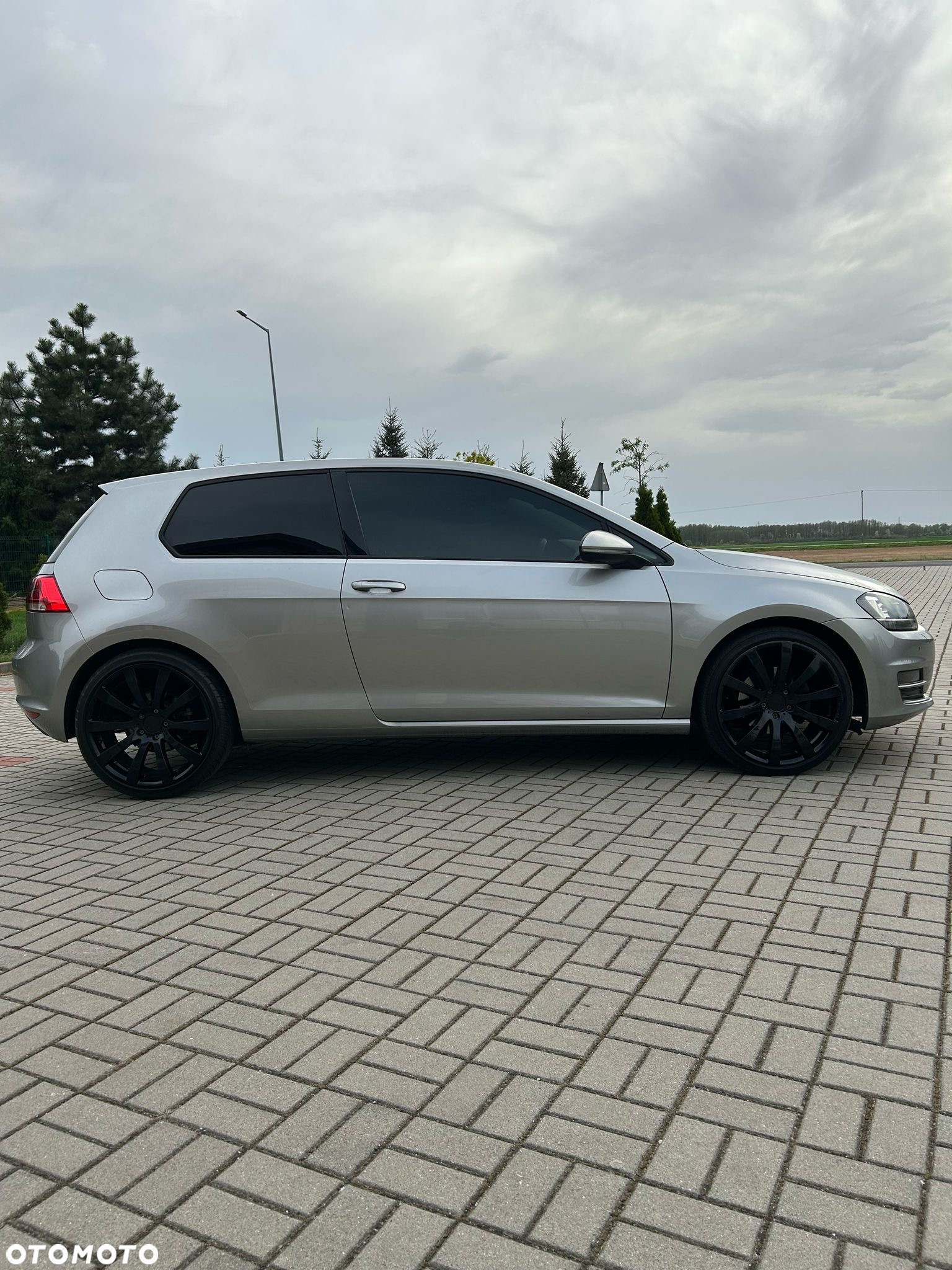 Volkswagen Golf 2.0 TDI (BlueMotion Technology) Highline - 4
