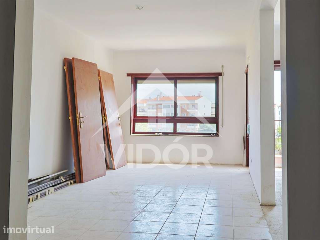 T3 no 3º Andar com Parqueamento - Grande imagem: 3/20