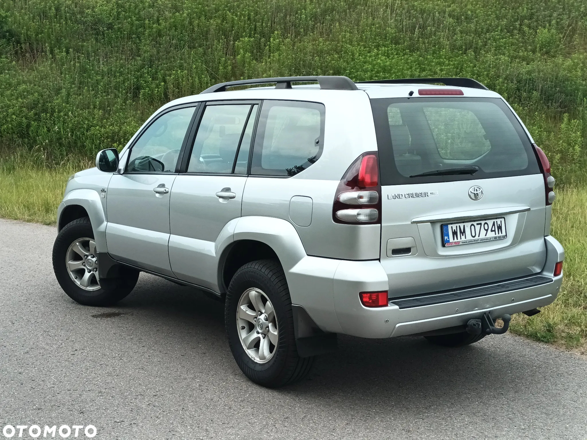 Toyota Land Cruiser - 12