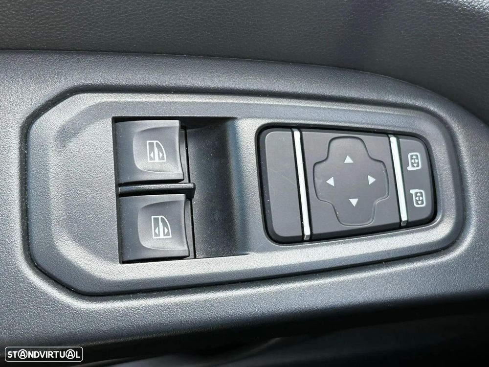 Renault Trafic 2.0 Blue dCi L2 Grand SpaceClass — fotografia 23