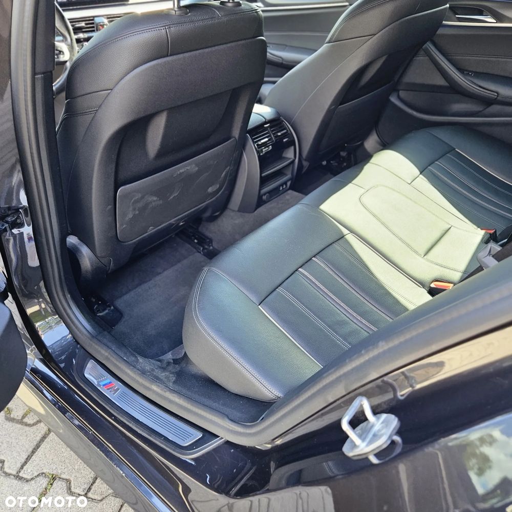 BMW Seria 5 530e xDrive M Sport sport - 15