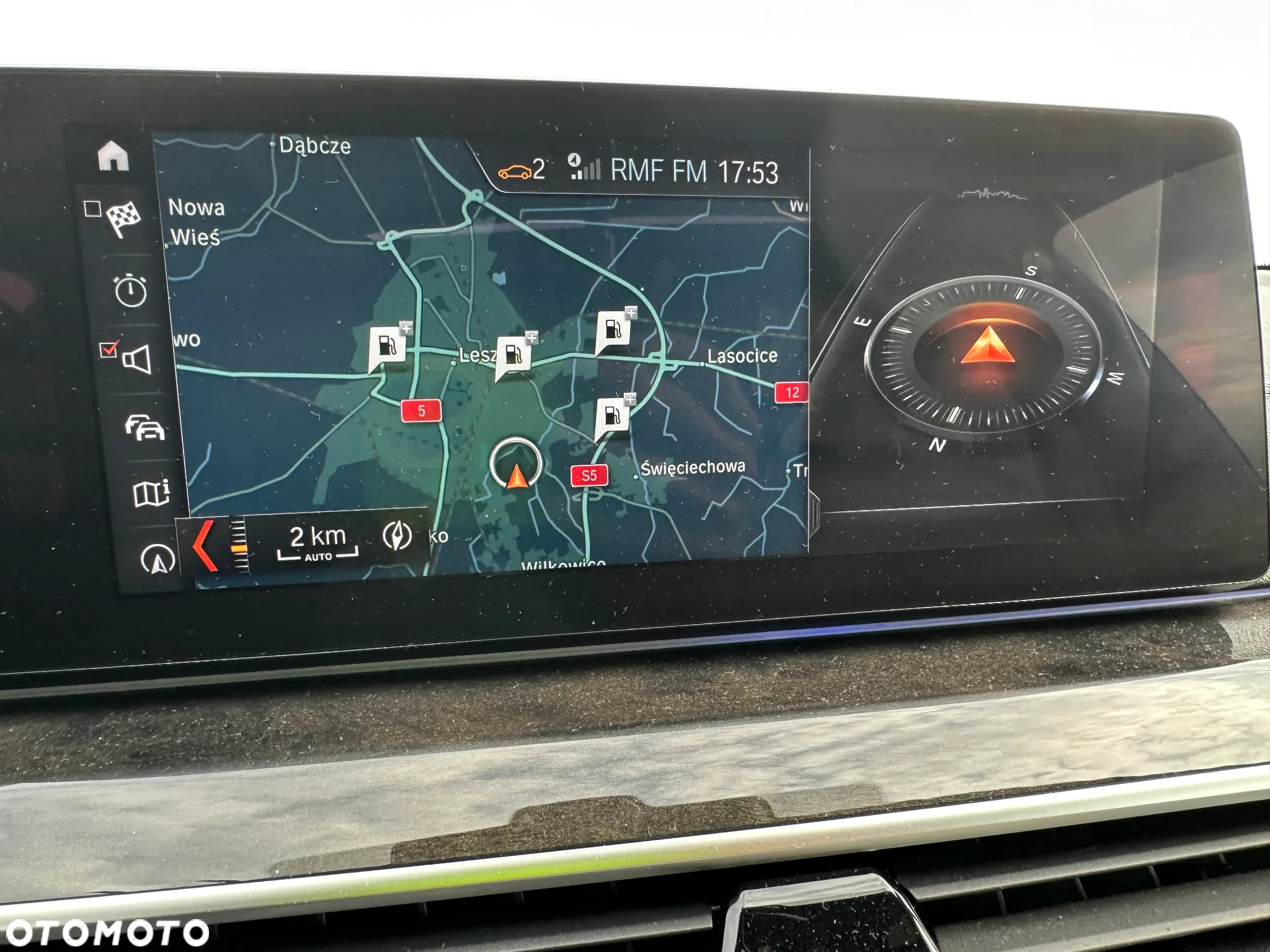 BMW Seria 5 M550i xDrive sport - 22
