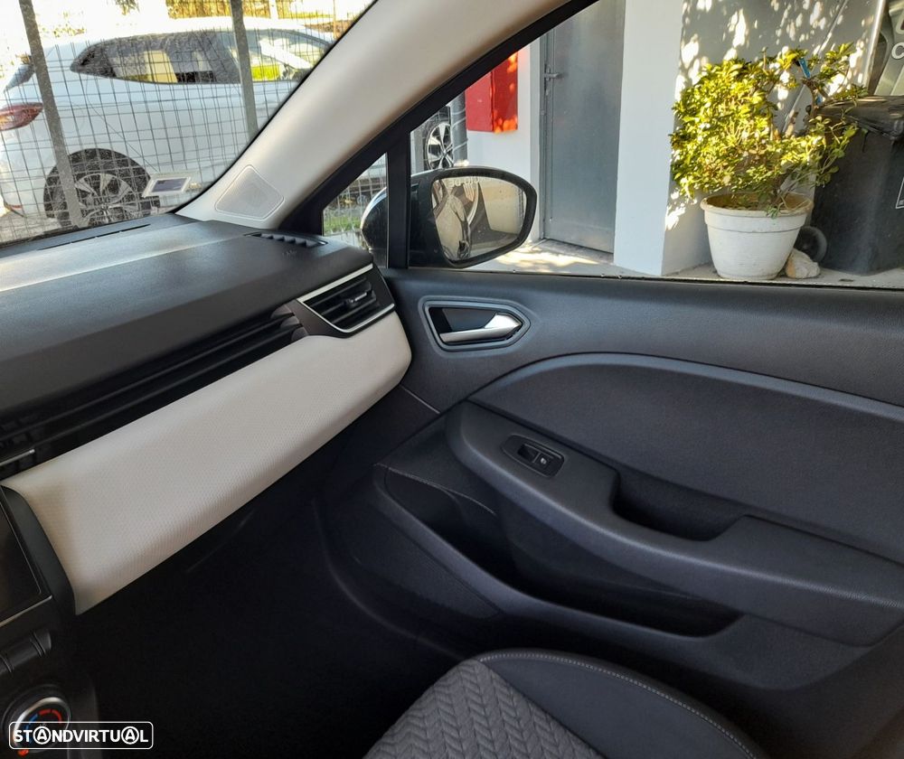 Renault Clio 1.0 TCe Intens - 19