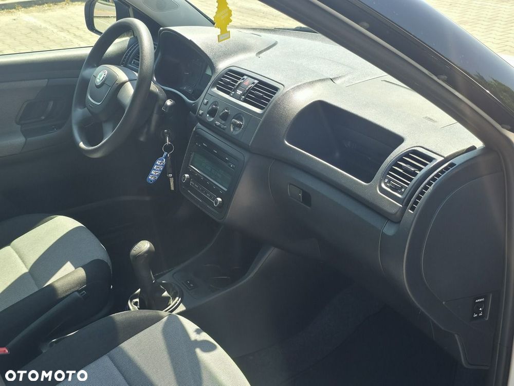 Skoda Fabia - 10