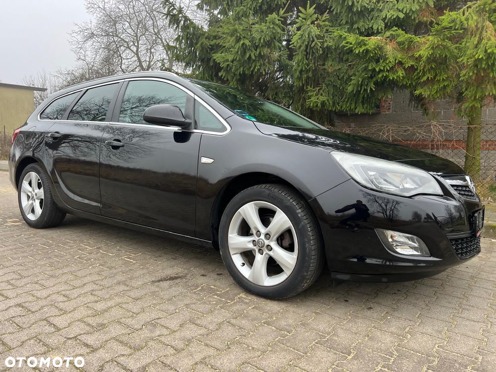 Opel Astra 1.4 Turbo Sport - 1