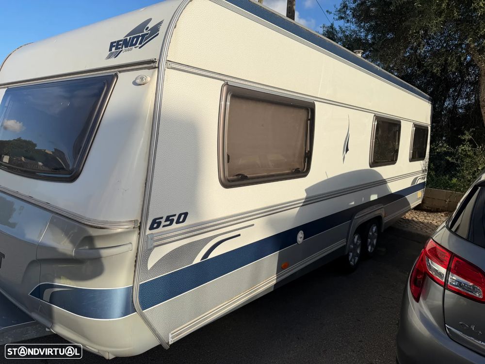 Fendt Platin Caravana - 1