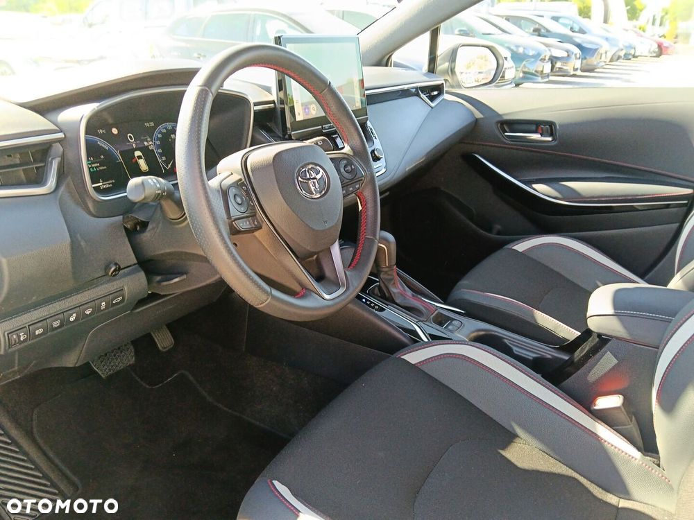 Toyota Corolla - 10