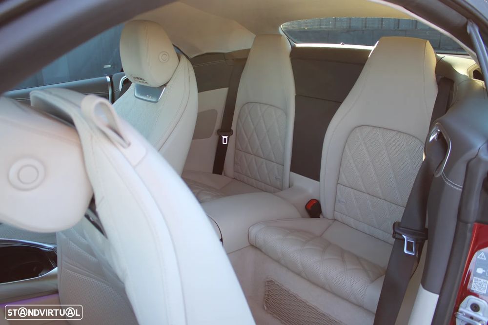 Mercedes-Benz SL 63 AMG 4Matic+ - 24