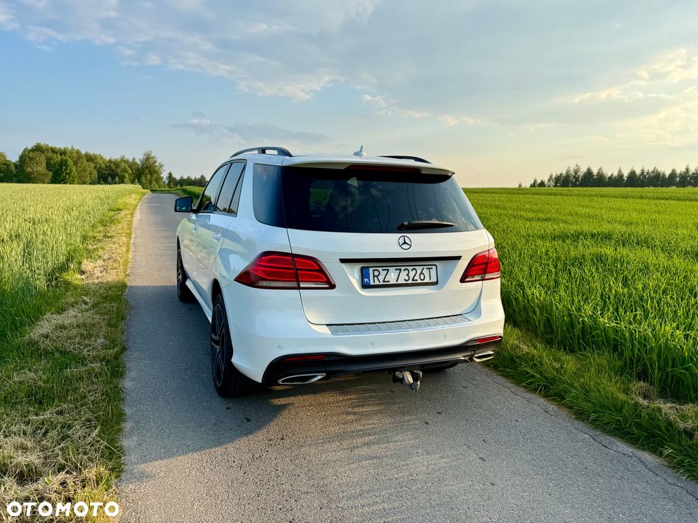 Mercedes-Benz GLE 250 d 4-Matic - 3