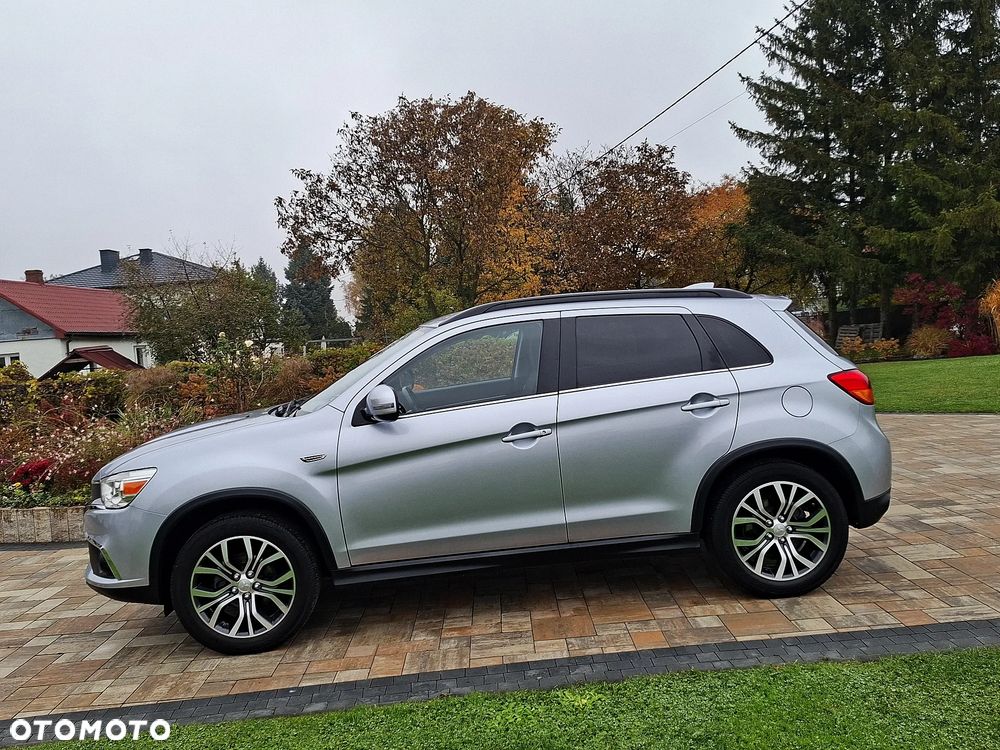 Mitsubishi ASX - 5
