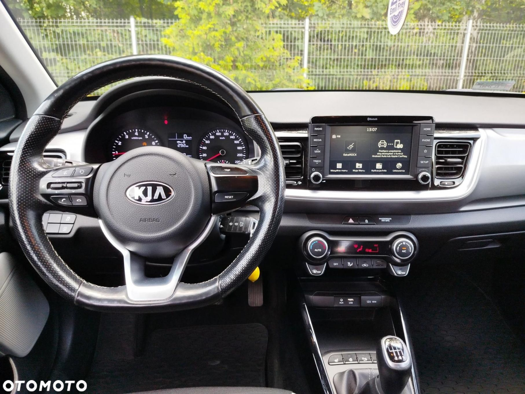 Kia Stonic 1.4 L - 13