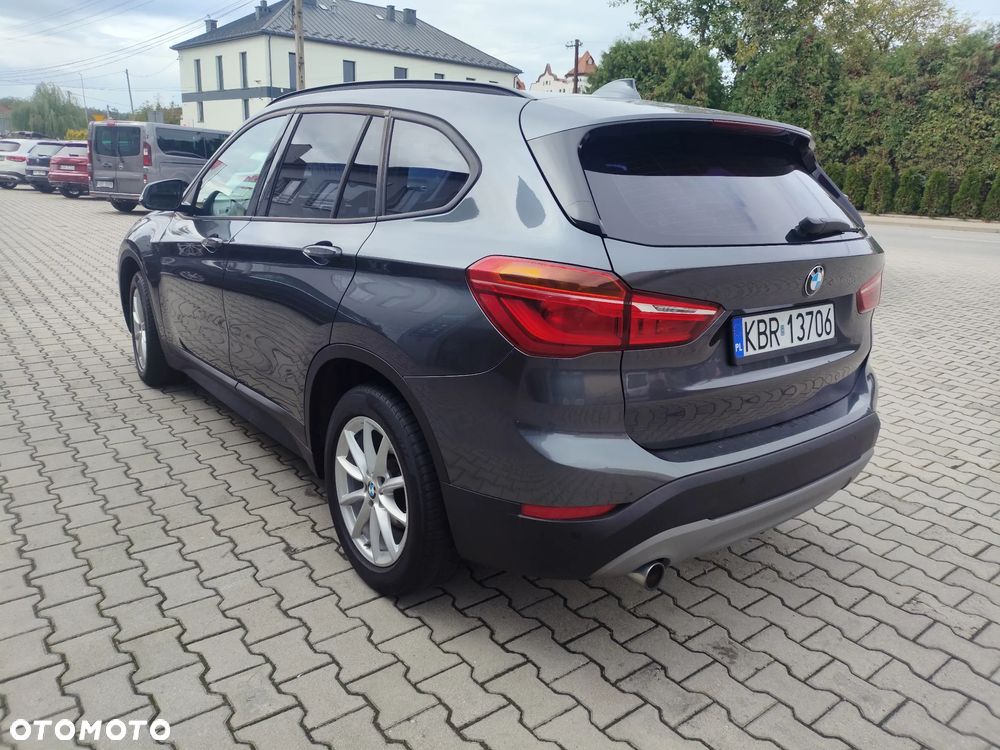 BMW X1 xDrive18d - 3