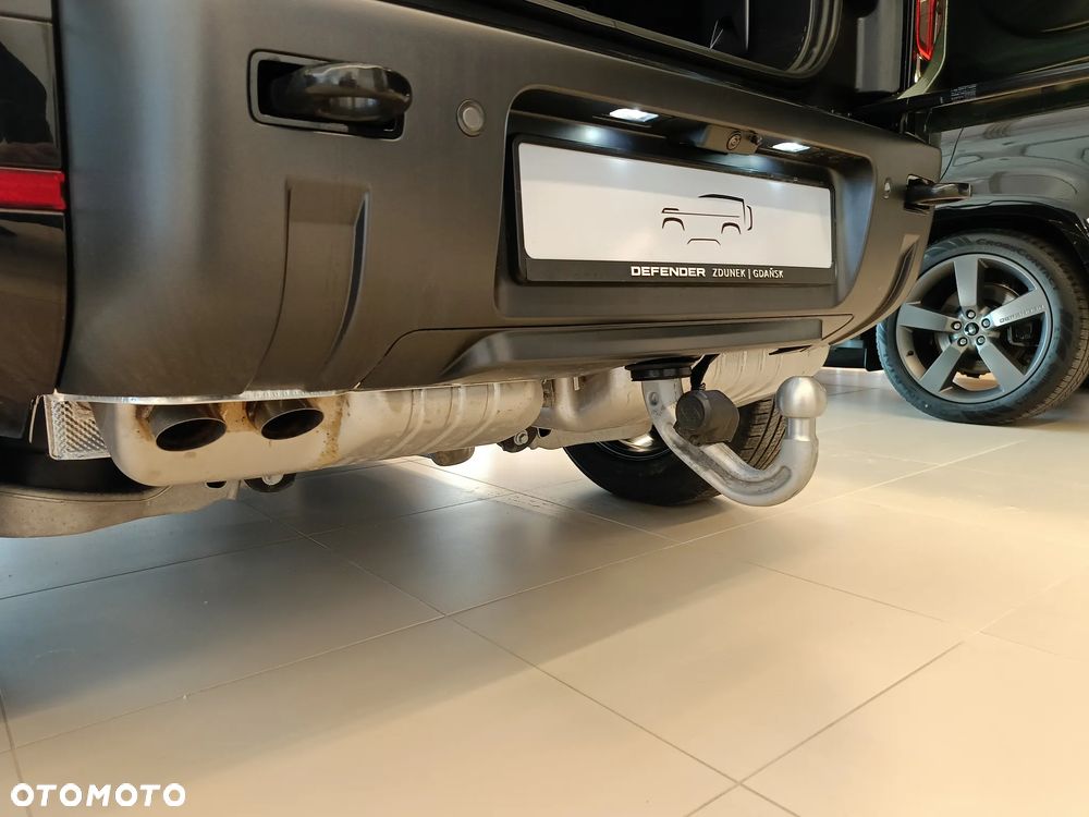 Land Rover Defender - 40