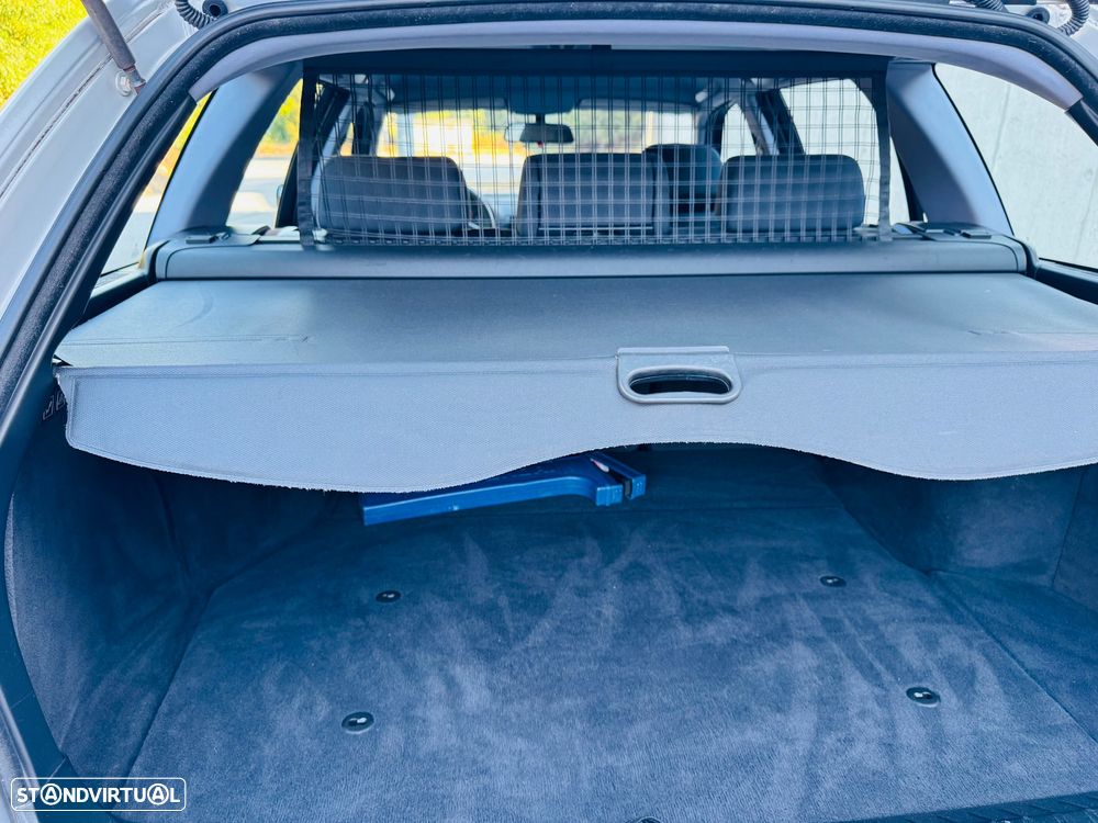 BMW 318 i Touring - 51