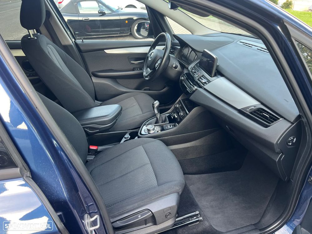BMW 216 Gran Tourer - 11