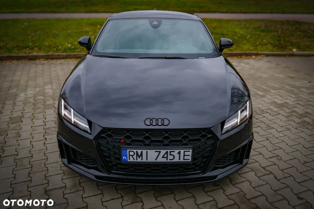 Audi TT S Coupé - 9