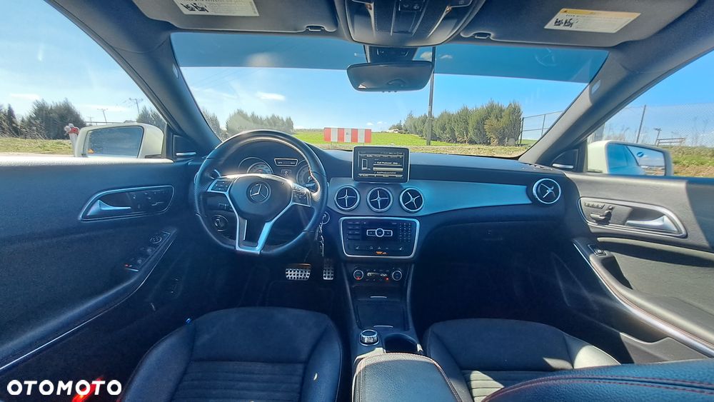 Mercedes-Benz CLA - 13