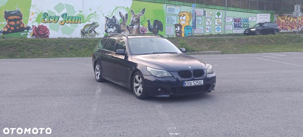 BMW Seria 5 523i - 1