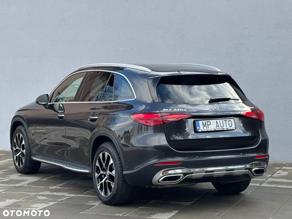 Mercedes-Benz GLC - 4