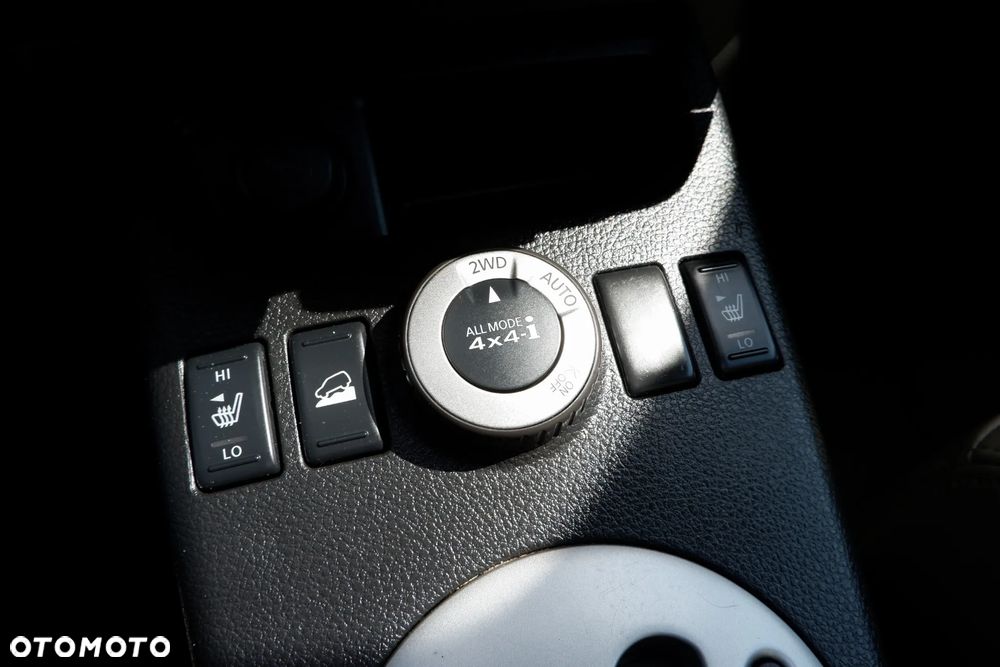 Nissan X-Trail 2.0 dCi 4x4 DPF Automatik Platinum - 22