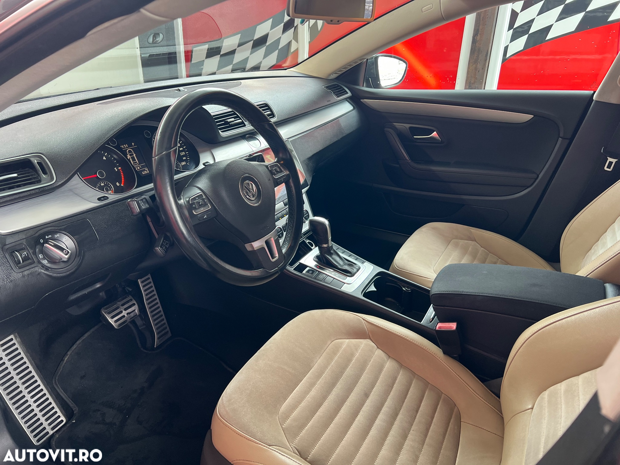 Volkswagen Passat CC 2.0 TDI DSG Blue TDI - 12