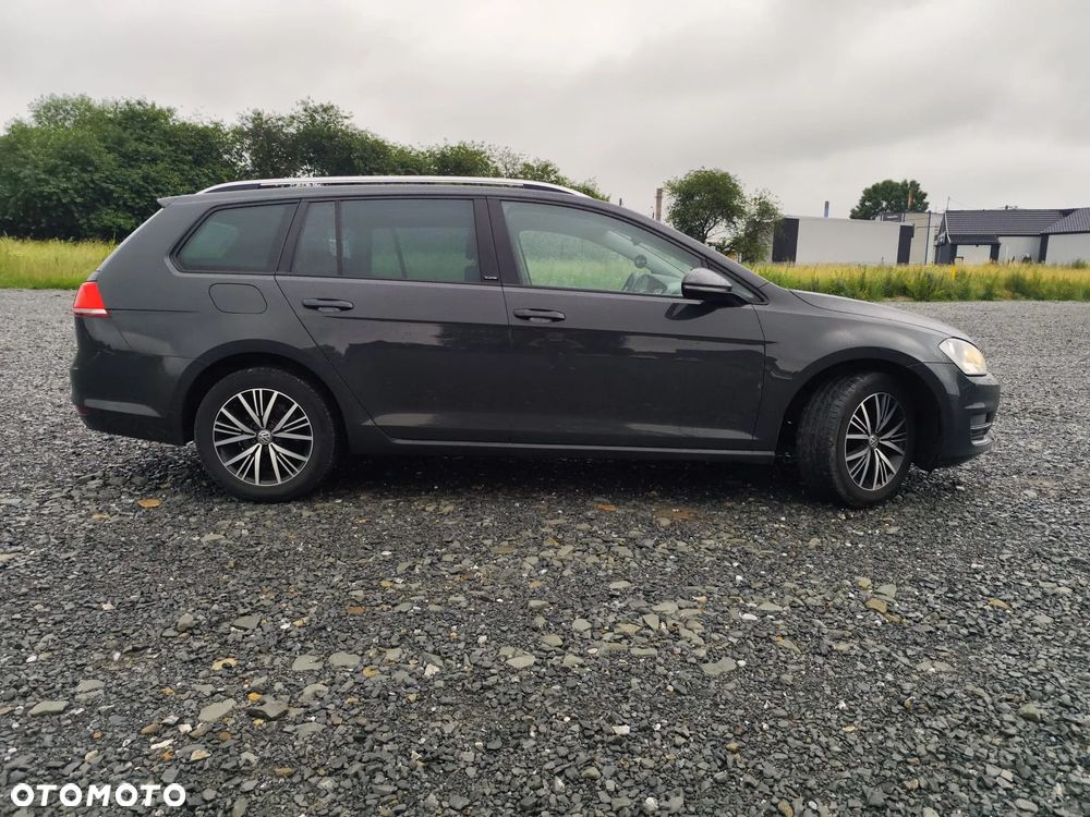 Volkswagen Golf - 4