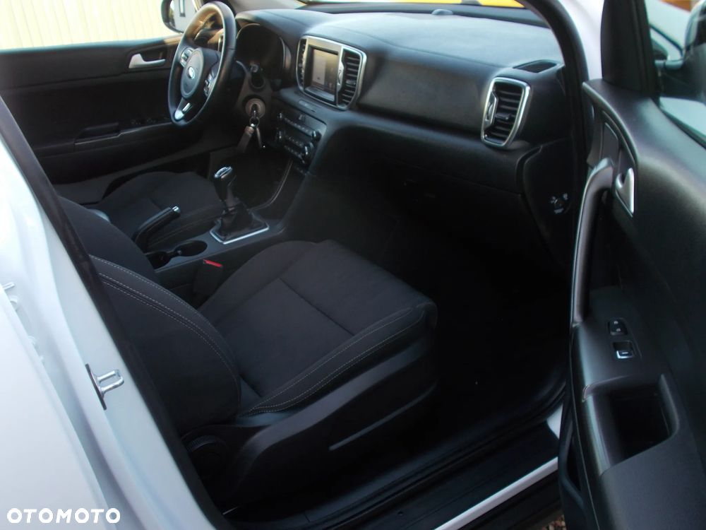 Kia Sportage 1.6 GDI L 2WD - 12