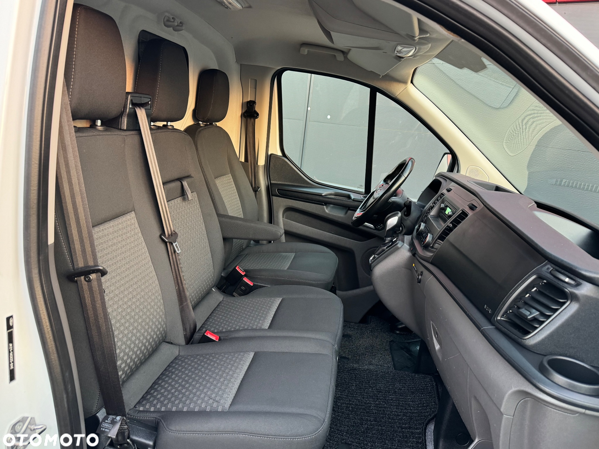 Ford Transit Custom - 8
