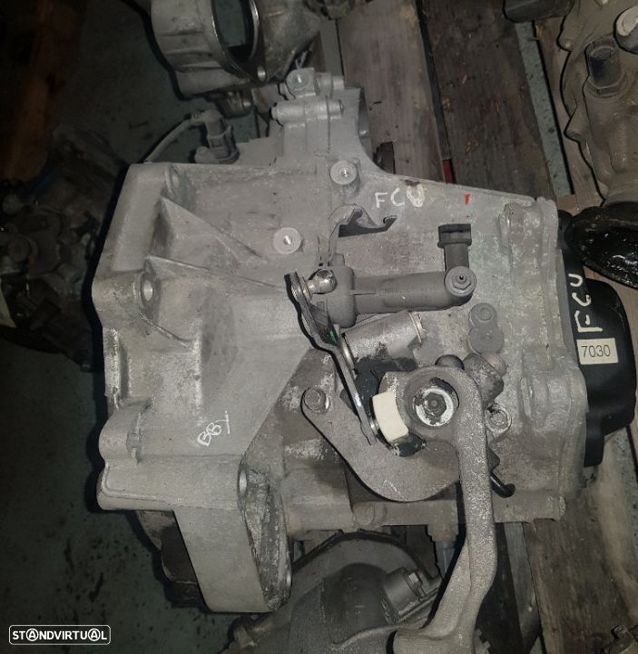 Caixa de Velocidades VW Polo/Seat Ibiza/Skoda Fabia/Audi A2 1.4 16v Ref: FCU - 1