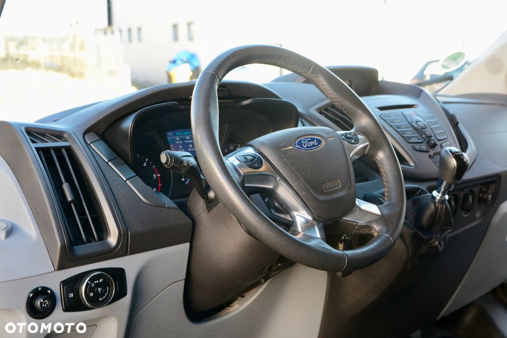 Ford TRANSIT - 12