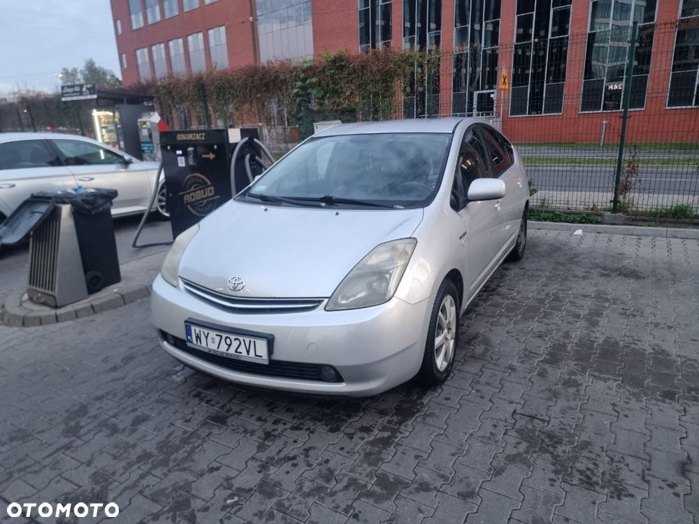 Toyota Prius - 1