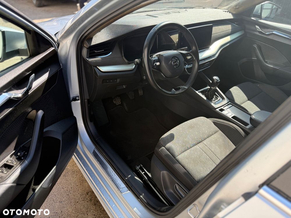 Skoda Octavia 2.0 TDI Exclusive - 9