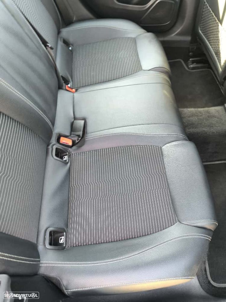 Mercedes-Benz A 180 d AMG Line Aut. - 25