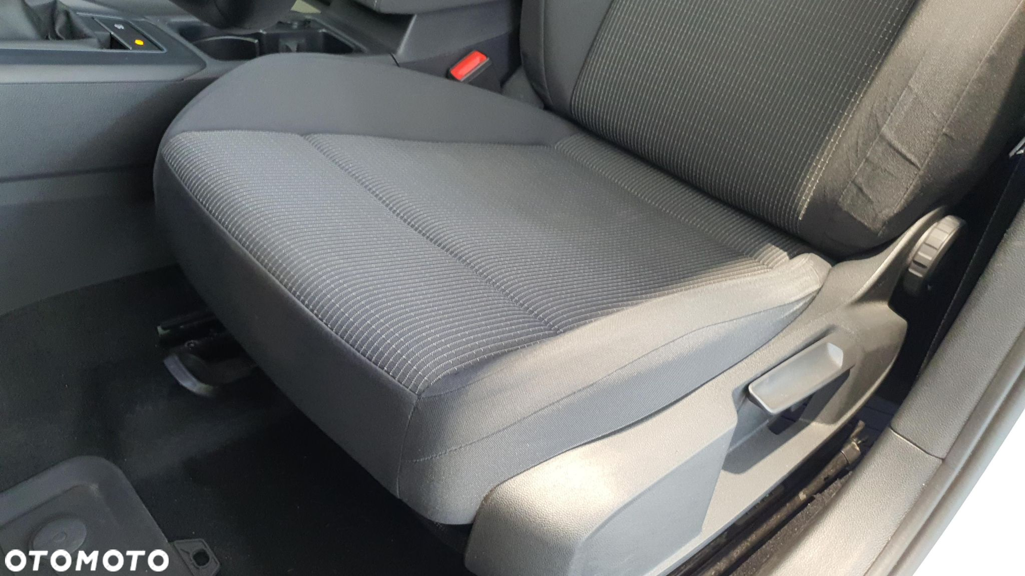 Volkswagen Golf VIII 2.0 TDI - 12