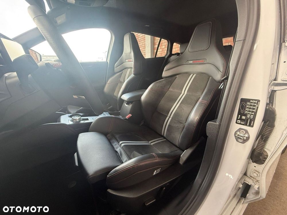 Ford Focus - 10