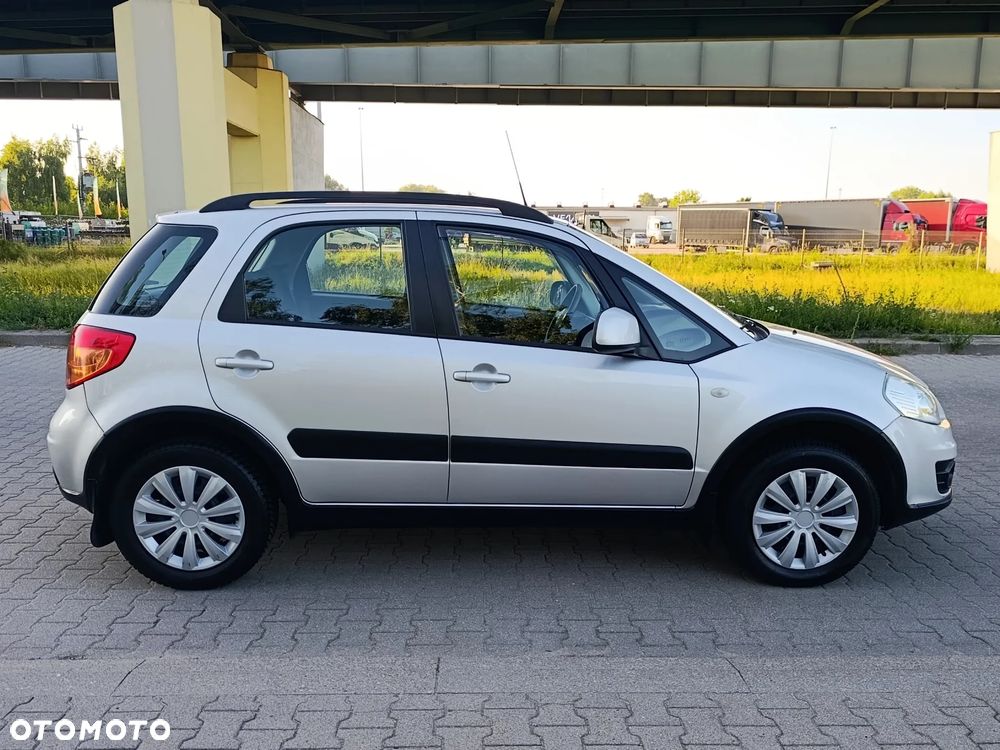 Suzuki SX4 1.6 VVT 4x2 Style - 17