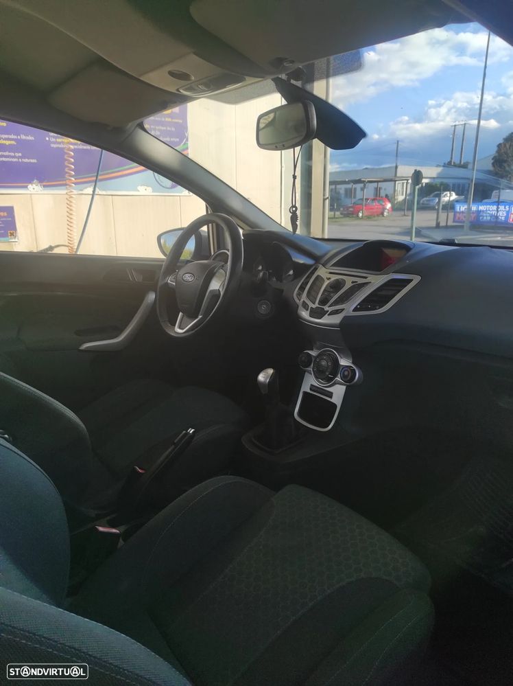 Ford Fiesta 1.6 TDCI Sport - 5